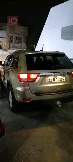 جیپ گراند شیرۆکی